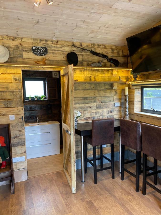Willow Court Farm Studio East & Petting Farm, 8 Mins To Legoland & Windsor, 15 Mins To Lapland Uk Dış mekan fotoğraf