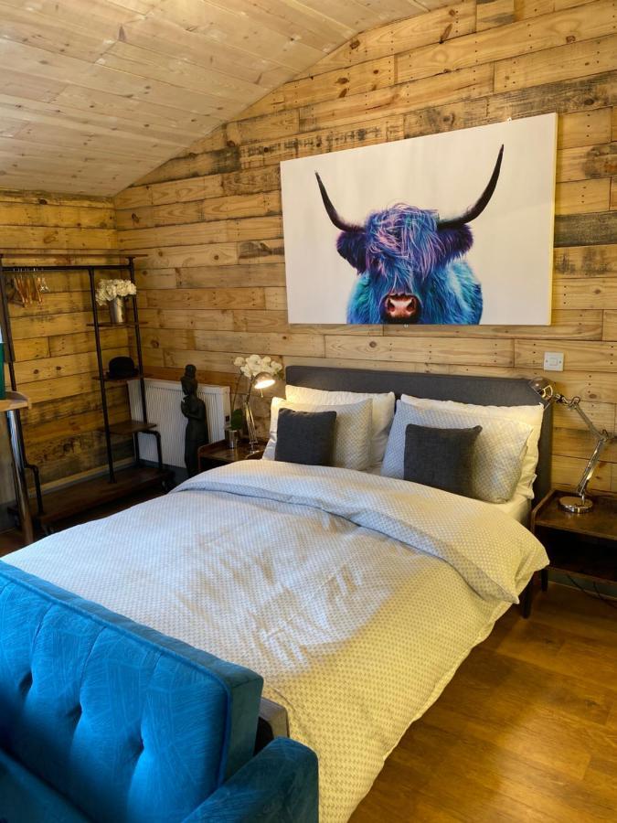 Willow Court Farm Studio East & Petting Farm, 8 Mins To Legoland & Windsor, 15 Mins To Lapland Uk Dış mekan fotoğraf