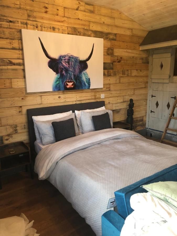 Willow Court Farm Studio East & Petting Farm, 8 Mins To Legoland & Windsor, 15 Mins To Lapland Uk Dış mekan fotoğraf